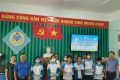 Công ty dịch vụ Viễn Thông VNPT Quảng Ngãi trao tặng thiết bị máy tính bảng cho học sinh nghèo tại Trường THCS xã Bình Dương